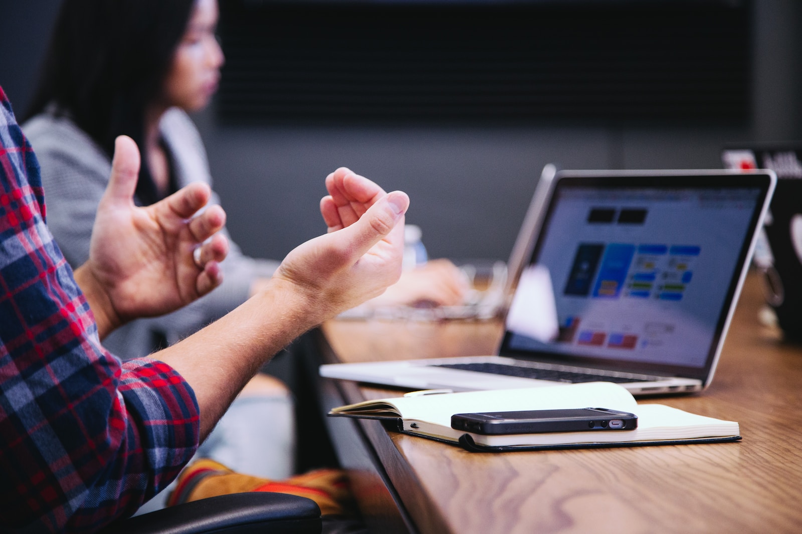 Cloud Hosting Architecture: Vercel vs Cloudflare vs VPS vs AWS