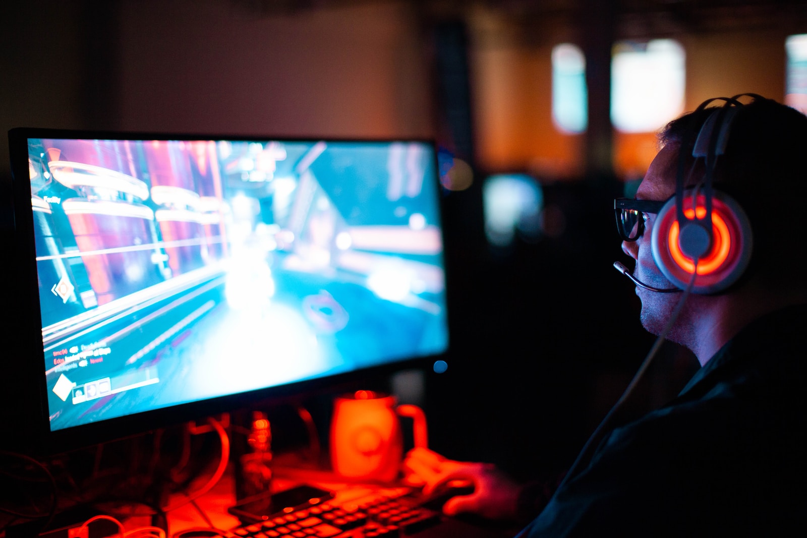 Introduction to game development architecture and game loops