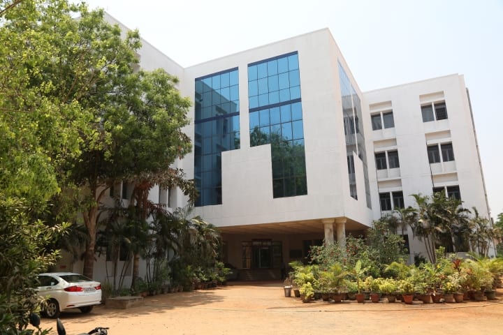 Meenakshi Sundararajan Engineering College, Chennai campus in Chennai, Tamil Nadu, India