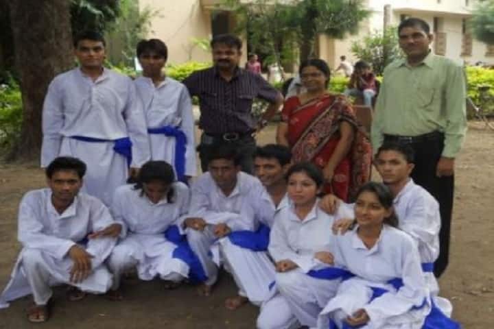 CB Patel Arts College campus in Kheda, Gujarat, India — photo 6