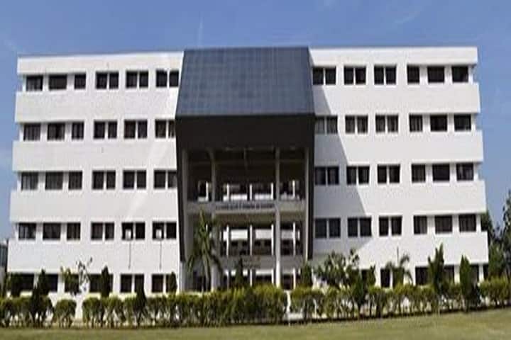 GH Raisoni College of Engineering and Management, Amravati campus in Amravati, Maharashtra, India