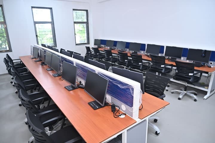 Yashoda Mahadeo Kakade College of Engineering campus in Talegaon Dabhade, Maharashtra, India — photo 4
