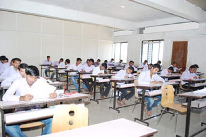 Chhatrapati Shahu Polytechnic campus in Satara, Maharashtra, India — photo 1