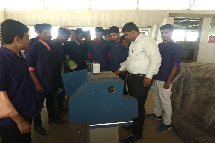 Santosh N Darade Polytechnic campus in Nashik, Maharashtra, India — photo 3