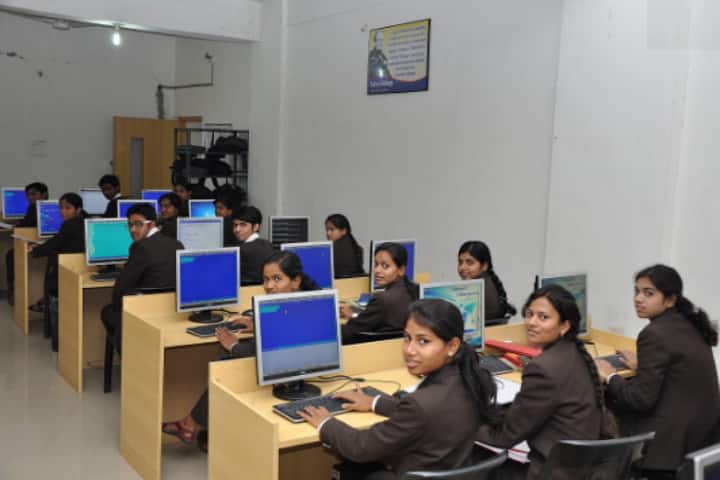 Dr Bhausaheb Nandurkar College of Engineering and Technology campus in Yavatmal, Maharashtra, India — photo 3