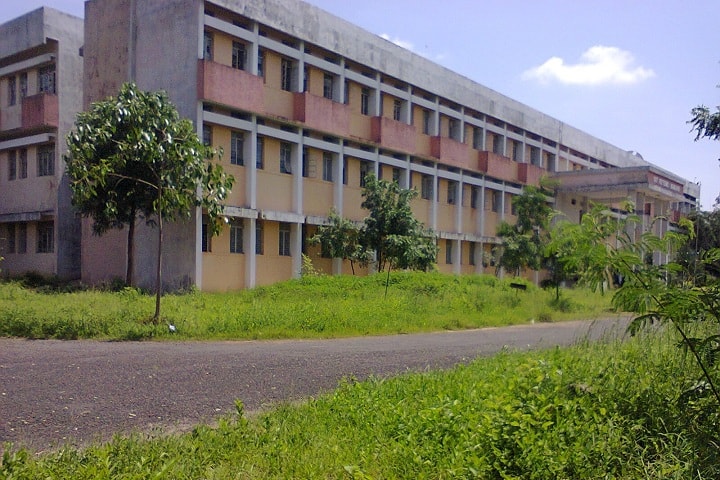 Government Polytechnic campus in Chandrapur, Maharashtra, India — photo 2