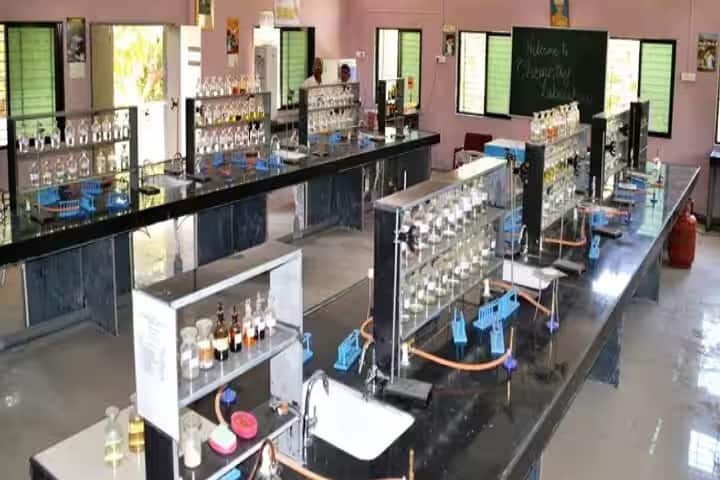 Smt Sharchchandrika Suresh Patil Institute of Technology campus in Jalgaon, Maharashtra, India — photo 4