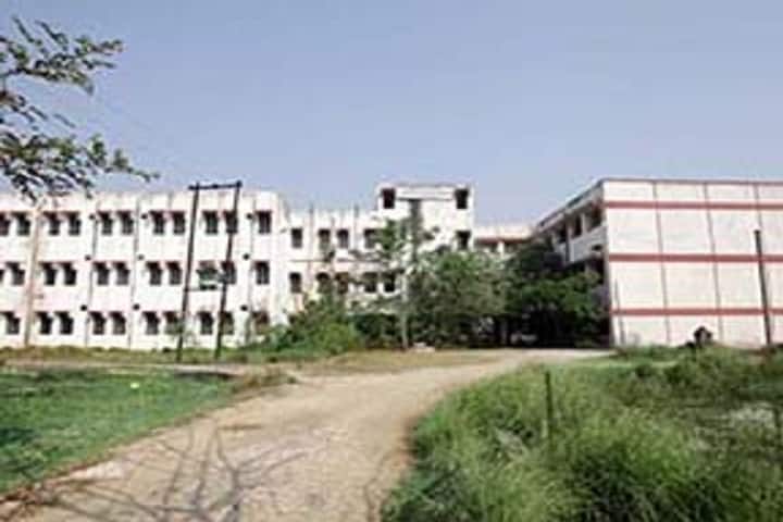 Sri Lal Bahadur Shastri Smarak Government Ayurvedic College and Hospital campus in Allahabad, Uttar Pradesh, India — photo 1