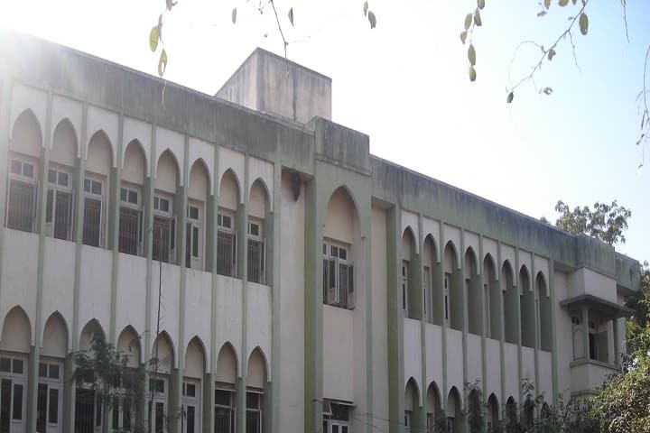 Mohammadia Tibbia College and Assayer Hospital campus in Nashik, Maharashtra, India — photo 2