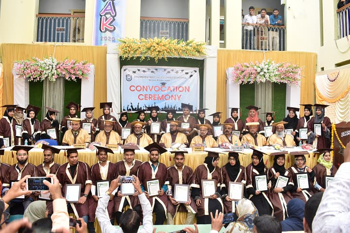 Mohammadia Tibbia College and Assayer Hospital campus in Nashik, Maharashtra, India — photo 5