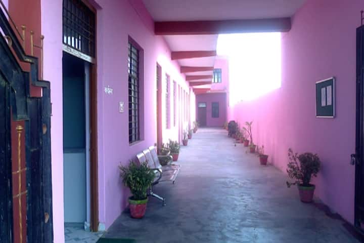 KS College campus in Mau, Madhya Pradesh, India — photo 2