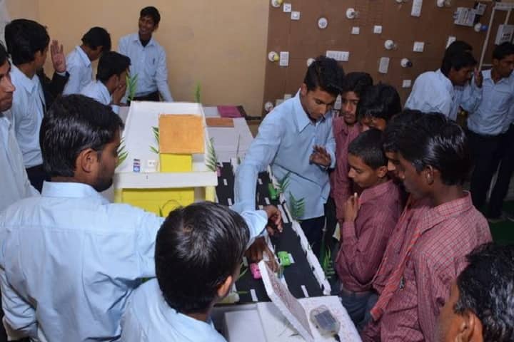 Vivek PG Mahavidhyalaya campus in Jaipur, Rajasthan, India — photo 2