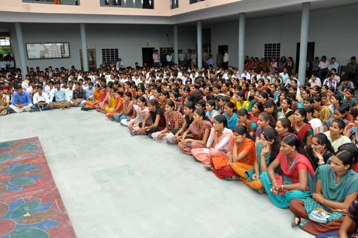 Vivek PG Mahavidhyalaya campus in Jaipur, Rajasthan, India — photo 5