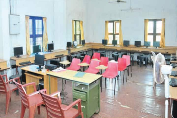 National College of Arts and Science campus in Kozhikode, Kerala, India — photo 5