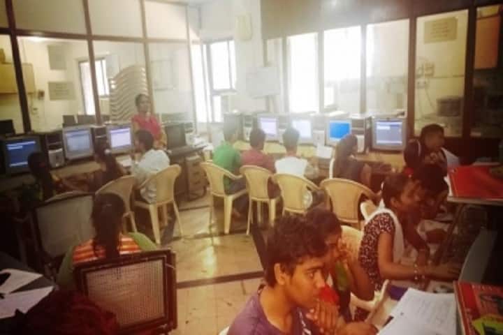 Narmada College of Science and Commerce campus in Bharuch, Gujarat, India — photo 5