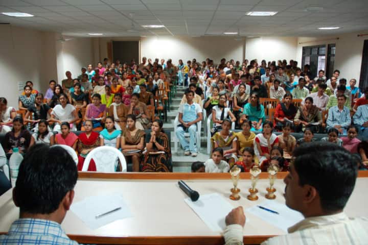 Krantiguru Shyamji Krishna Verma Kachchh University campus in Bhuj, Gujarat, India — photo 4