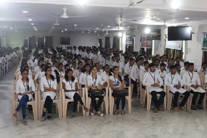 JZ Shah Arts and HP Desai Commerce College campus in Surat, Gujarat, India — photo 5
