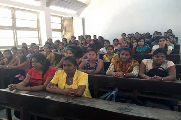 BKM Science College campus in Valsad, Gujarat, India — photo 5