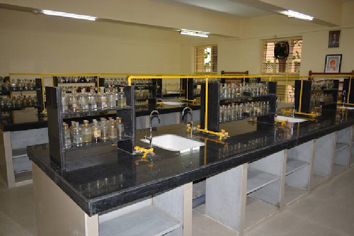 The Patidar Gin Science College campus in Bardoli, Gujarat, India — photo 6