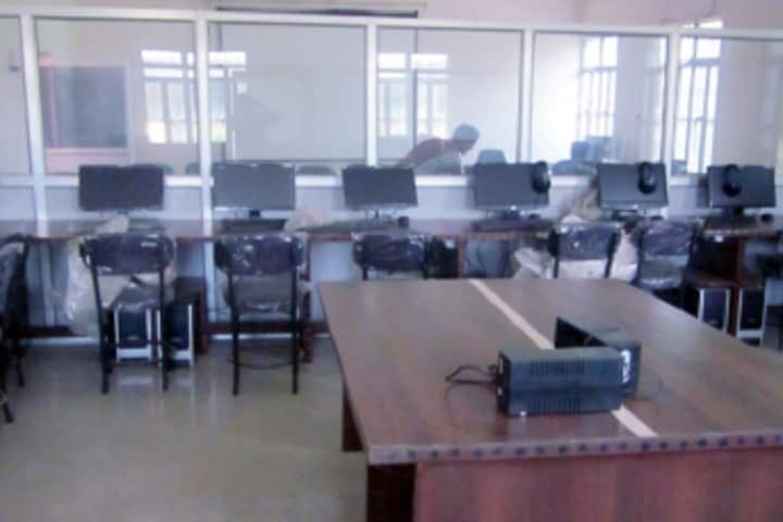 Adarsh Krishna Post Graduation College campus in Shikohabad, Uttar Pradesh, India — photo 5