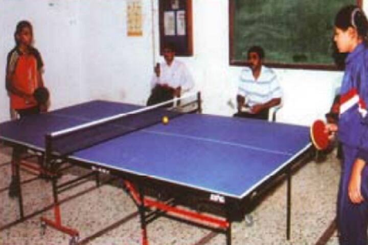 Shri JH Bhalodiya Womens College campus in Rajkot, Gujarat, India — photo 6