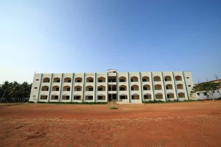 Senthamarai College of Arts and Science campus in Madurai, Tamil Nadu, India — photo 1