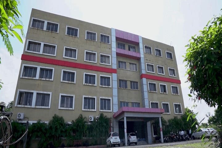 Guru Nanak Institute of Technology campus in Nagpur, Maharashtra, India — photo 1
