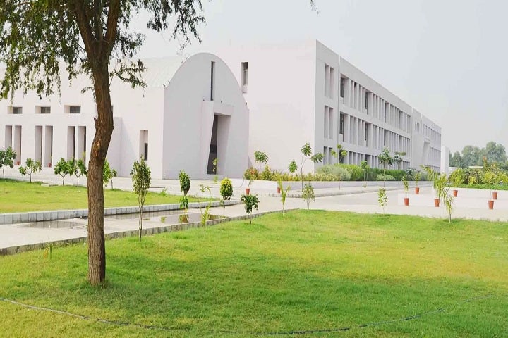 Gujarat Technological University - Institute of Technology and Research campus in Mehsana, Gujarat, India — photo 1