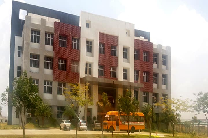 VMIT Nagpur campus in Nagpur, Maharashtra, India — photo 1