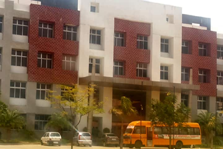 VMIT Nagpur campus in Nagpur, Maharashtra, India — photo 5