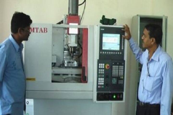 Vidya Pratishthan's Polytechnic College campus in Pune, Maharashtra, India — photo 5