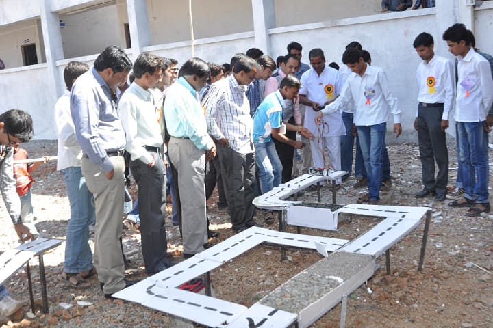 Vasant Polytechnic College campus in Beed, Maharashtra, India — photo 4
