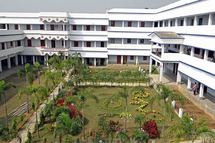Chandidas Mahavidyalaya campus in Birbhum, West Bengal, India — photo 2