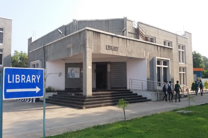 Government Engineering College campus in Valsad, Gujarat, India — photo 3
