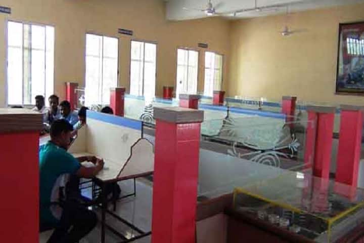 Sangola College campus in Sangola, Maharashtra, India — photo 4