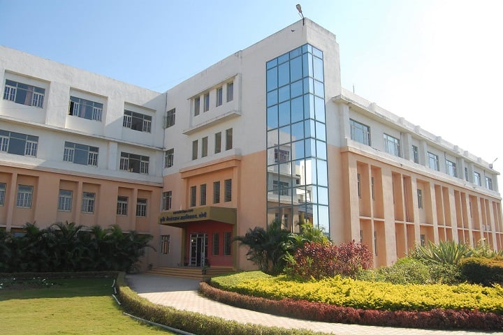 Pravara Rural Education Society's College of Agricultural Biotechnology campus in Ahmednagar, Maharashtra, India — photo 1