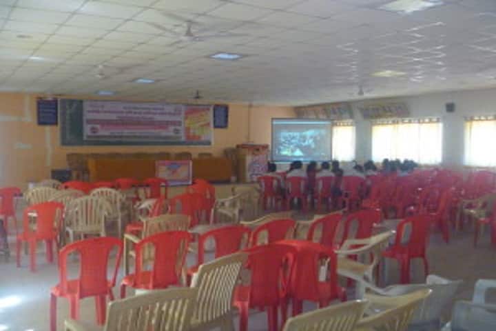 KGDM Arts Commerce and Science College campus in Nashik, Maharashtra, India — photo 6