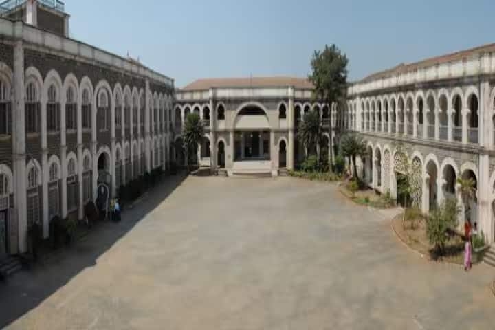 Willingdon College, Sangli campus in Sangli, Maharashtra, India