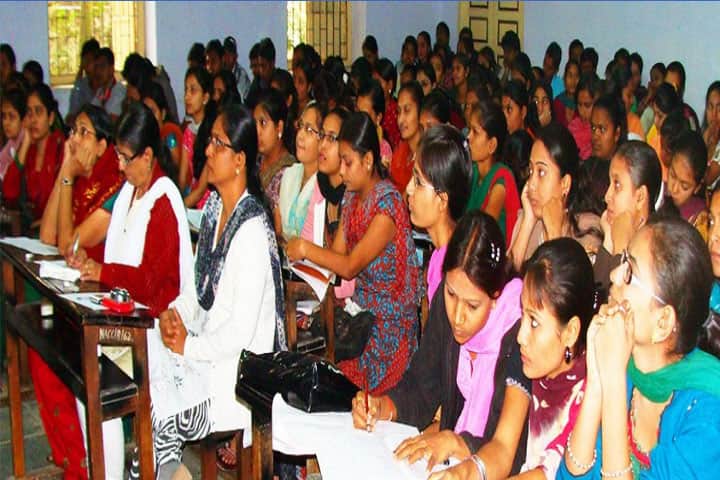 Maruti Nandan Girls College campus in Bharatpur, Rajasthan, India — photo 5