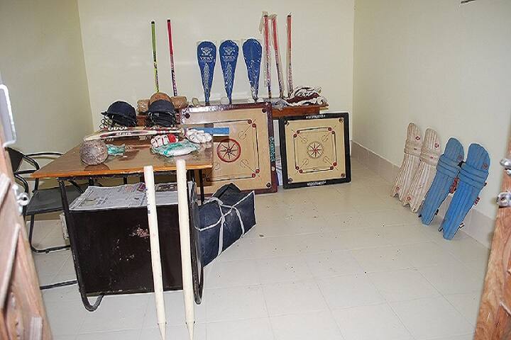 Maruti Nandan Girls College campus in Bharatpur, Rajasthan, India — photo 6