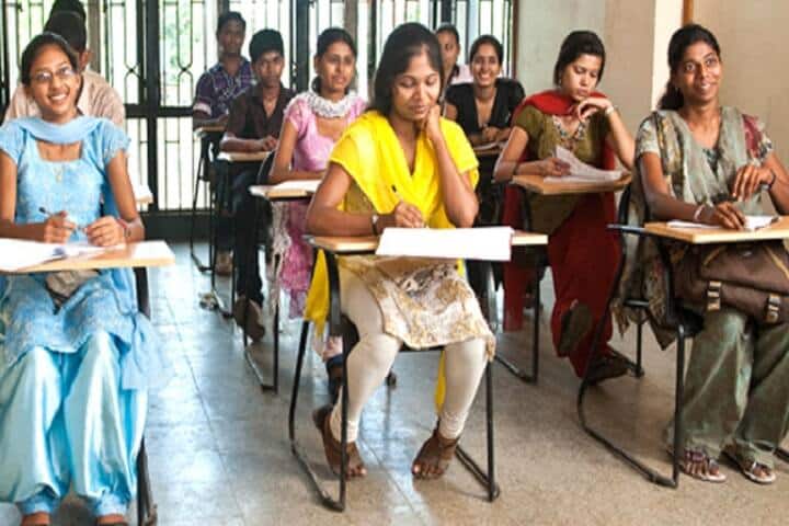 Vedanta Post Graduate Girls College campus in Reengus, Rajasthan, India — photo 2