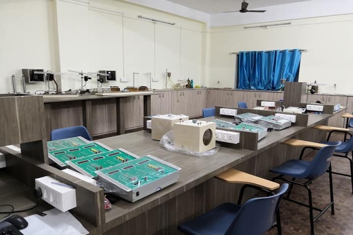 Surya Sen Mahavidyalaya campus in Siliguri, West Bengal, India — photo 4