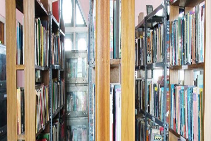 Mahendra Narayan Choudhury Balika Mahavidyalaya campus in Nalbari, Assam, India — photo 4