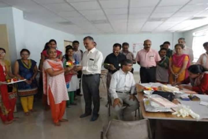 Gujarat Ayurved University campus in Jamnagar, Gujarat, India — photo 3