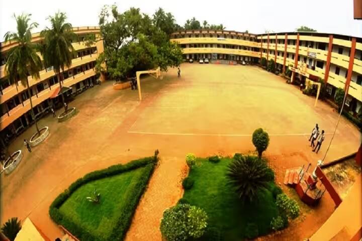 Milagres College campus in Udupi, Karnataka, India — photo 2