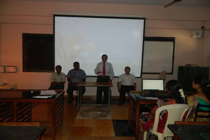Milagres College campus in Udupi, Karnataka, India — photo 4