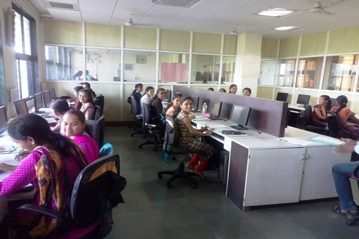 Government Residence Women Polytechnic campus in Sangli, Maharashtra, India — photo 2