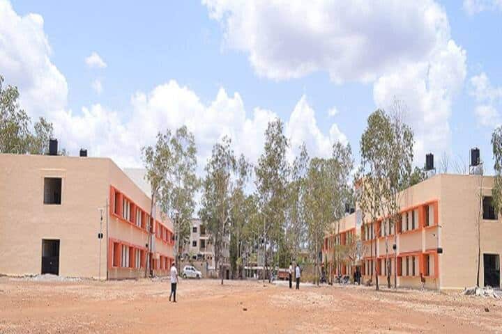 Shri Tulja Bhavani College of Engineering campus in Osmanabad, Maharashtra, India — photo 3