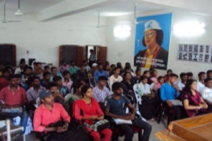 Bamanpukur Humayun Kabir Mahavidyalaya campus in Kushangra, West Bengal, India — photo 4