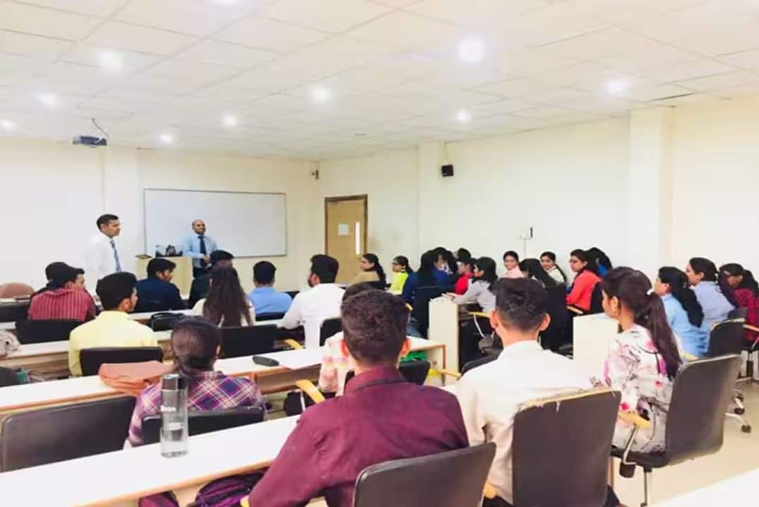 Shivalik Institute of Management Education and Research campus in Durg, Chhattisgarh, India — photo 5